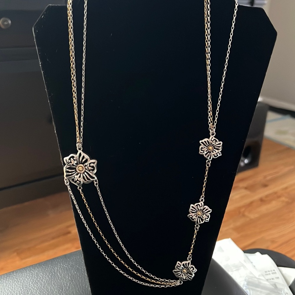 Brighton shadow gardenflower necklace.